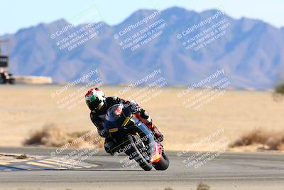 media/Jan-08-2022-SoCal Trackdays (Sat) [[1ec2777125]]/Turn 4 (1145am)/